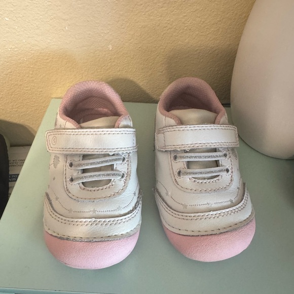 Baby Walker Shoes - Picture 3 of 4